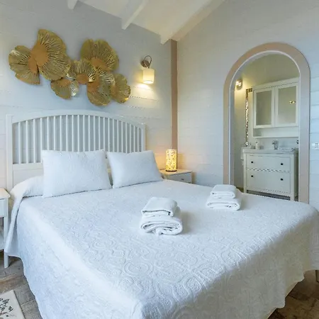 Karla By Vista Gomera * 아데제