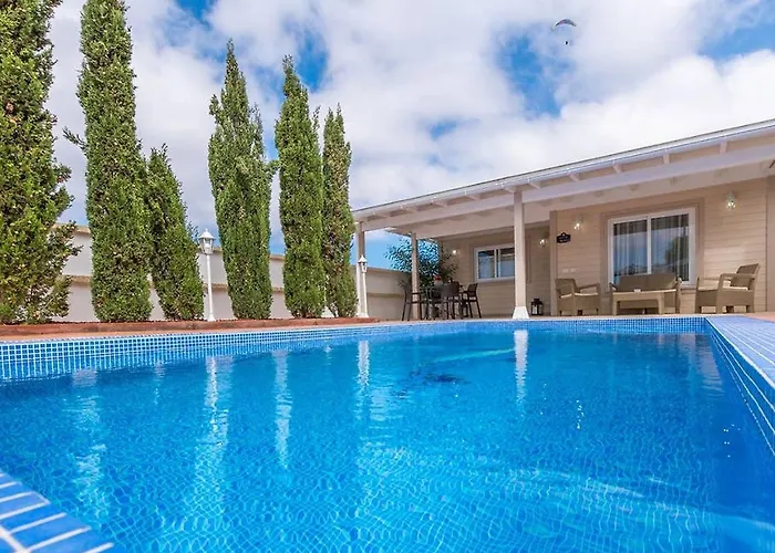 Villa Karla Con Piscina: Tranquilidad Y Naturaleza Costa Adeje (Tenerife)